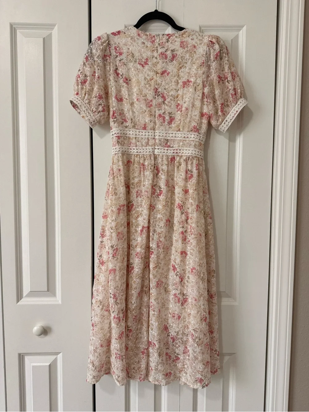 Ivy City Co Essie Floral V‑Neck Puff Sleeve Midi Dress Size XS